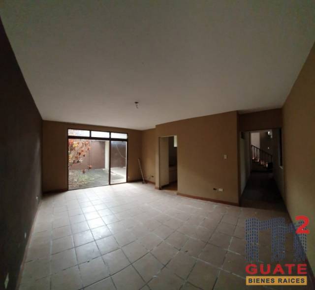 Casa de 577.53 m2 de construcción, en Venta Zona 15 - Miniatura 2