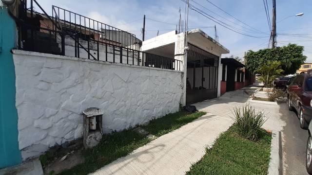 CASA EN VENTA EN CIUDAD DE PLATA II
