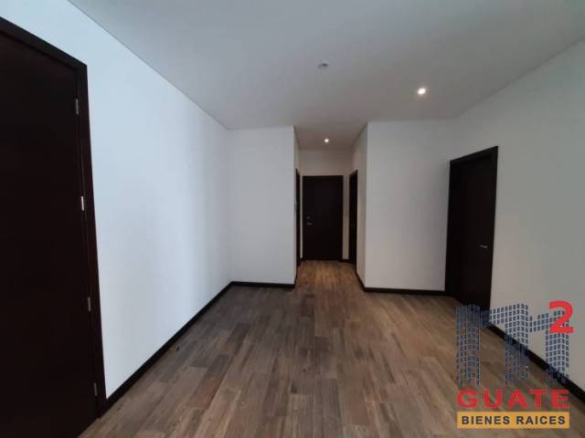 Apartamento de 98 m2 de construcción en Venta, Zona 16 - Image 3