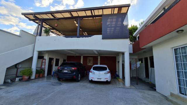 CASA SUPER AMPLIA EN VENTA EN SAN CRISTOBAL - Image 5