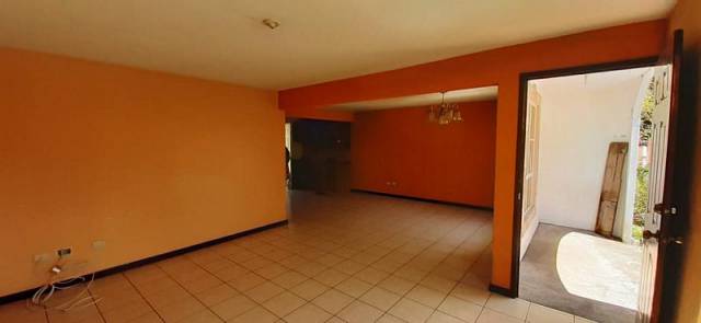CASA EN RENTA ALAMEDAS DE VILLA FLORES - Image 2