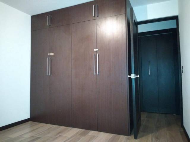 APARTAMENTO EN VENTA ZONA 15 - Miniatura 8