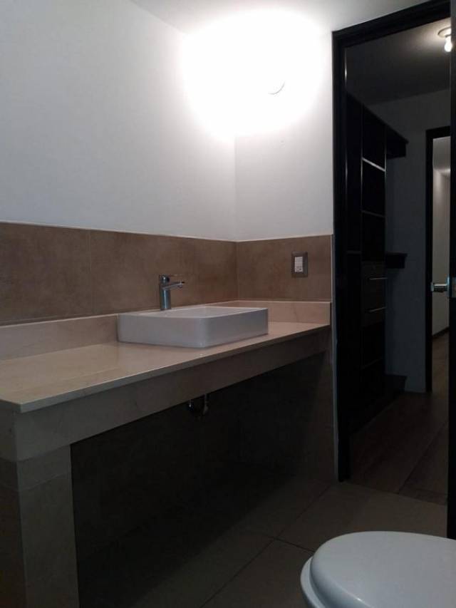APARTAMENTO EN VENTA ZONA 15 - Miniatura 16