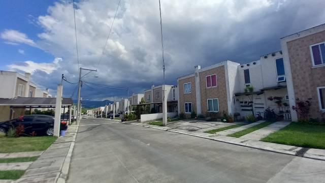 Casa en Venta En Viña del Sur Villa Nueva - Image 1