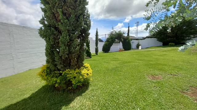 TERRENO EN VENTA EN SAN CRISTOBAL CERCA DE BALCONES - Image 2