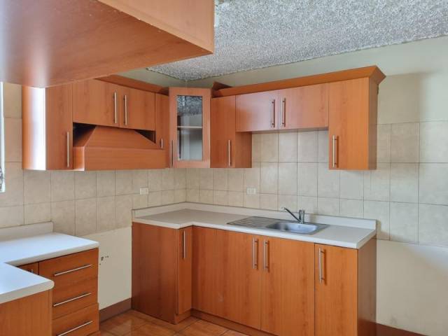HERMOSA CASA EN VENTA JARDINES DE LA ASUNCIÓN ZONA 5 - Miniatura 6