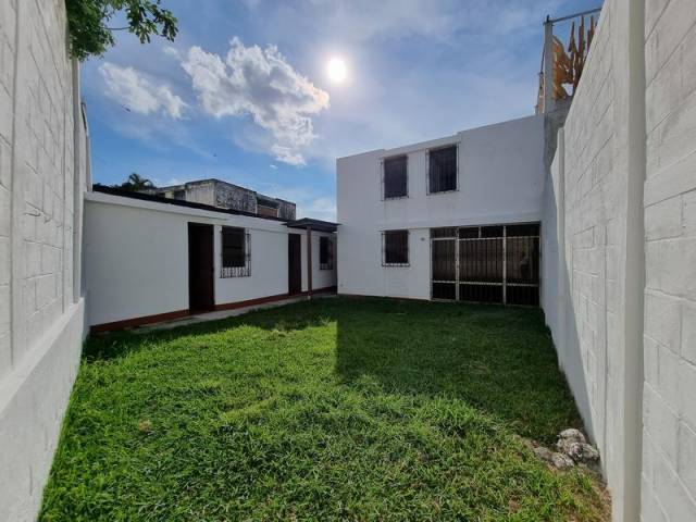 HERMOSA CASA EN VENTA JARDINES DE LA ASUNCIÓN ZONA 5 - Miniatura 9