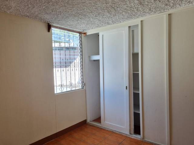 HERMOSA CASA EN VENTA JARDINES DE LA ASUNCIÓN ZONA 5 - Miniatura 11