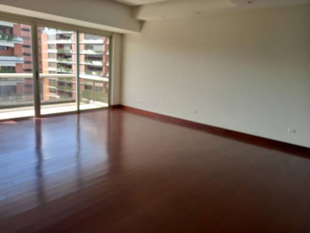 Apartamento en alquiler Tiffany Cañada Zona 14, 2 Hab. - Image 5