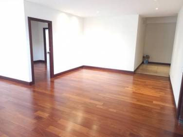 Apartamento en renta zona 14 Tiffany Cañada, 3 Hab. - Image 1
