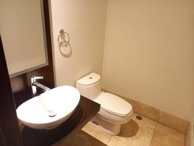HERMOSO APARTAMENTO EN RENTA ZONA 14 - Miniatura 10