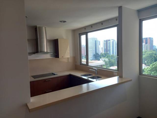 HERMOSO APARTAMENTO EN RENTA ZONA 14 - Miniatura 11