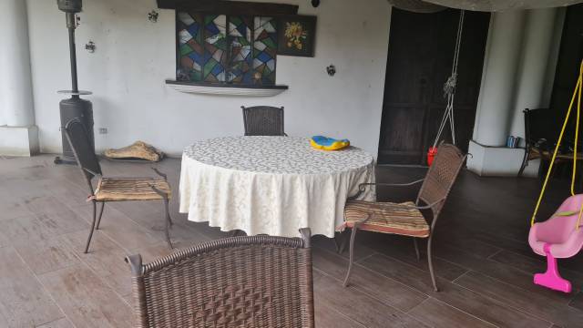 Vendo Casa grande sobre Carretera Interamericana Mixco - Image 1