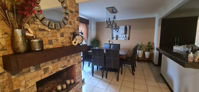 CASA EN VENTA EN SAN CRISTOBAL CERCA DE PINARES - Image 4