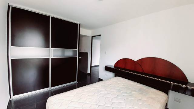 APARTAMENTO EN RENTA EN ZONA 11 MARISCAL UNO UNO - Image 2