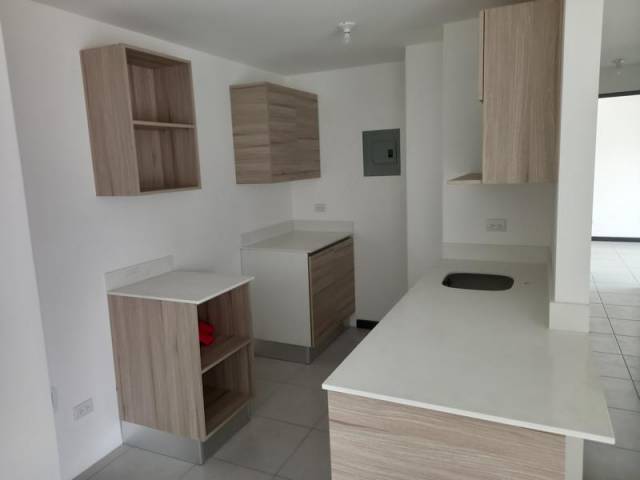 HERMOSO APARTAMENTO EN RENTA PARA ESTRENAR Z.7 - Miniatura 4