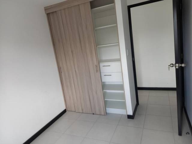 HERMOSO APARTAMENTO EN RENTA PARA ESTRENAR Z.7 - Miniatura 5