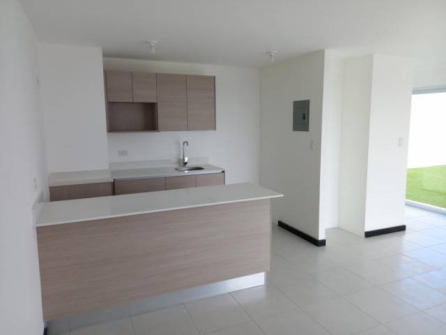 PENTHOUSE EN RENTA PARA ESTRENAR Z.7 GUATEMALA - Image 2