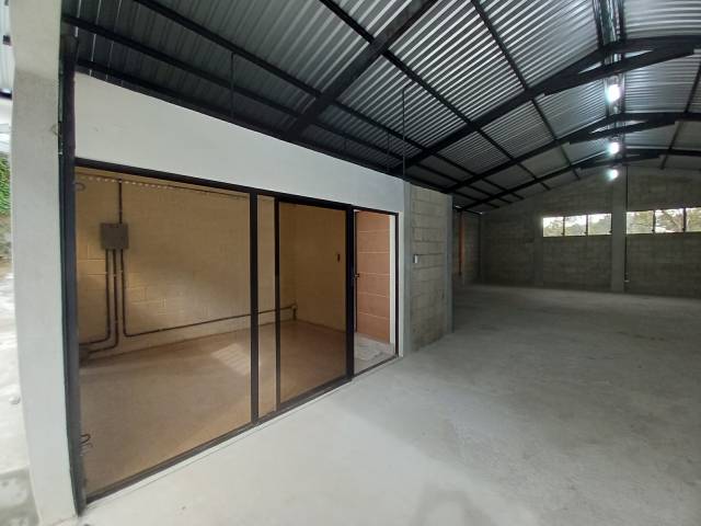 BODEGA EN RENTA EN ZONA 5 GUATEMALA - Miniatura 2