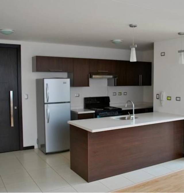 APARTAMENTO EN RENTA TORRE 14 ZONA 14 - Image 2