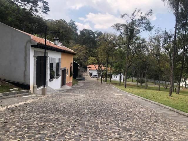 VENDO TERRENO EN EL CASCO DEL CERRO OPCIÓN DE FINANCIAMIENTO - Miniatura 3