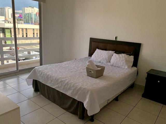 #AquiVivo | Rento / alquilo (+1) Apartamento Bresciani, Zona 10 - Image 3