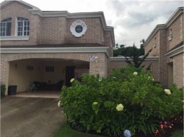 Casa en venta en San Jose Pinula - Image 1