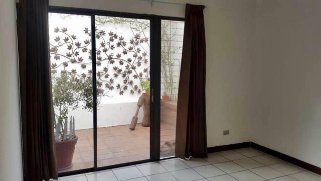 Alquiler de apartamento zona 10 - Image 2
