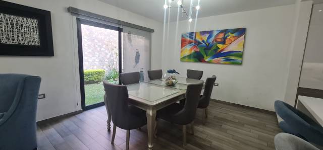 Casa en venta en Solaire San Cristobal - Image 2