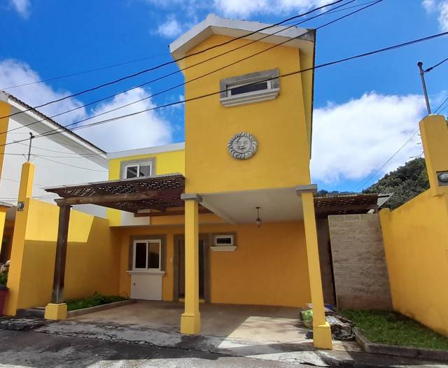CASA EN VENTA EN EL CENTRO DE SAN LUCAS - Image 2