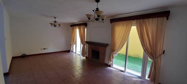 CASA EN VENTA EN EL CENTRO DE SAN LUCAS - Image 4