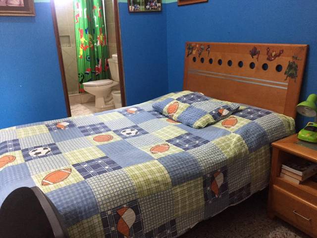 Casa en Venta, Zona 12 Quebrada de las Rosas - Image 2