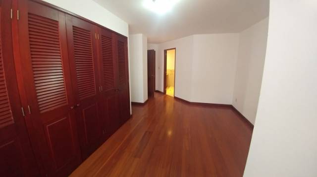 Zona 14 Alquilo Apartamento, Edificio Bellagio - Image 5