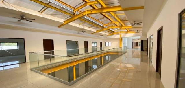 EN VENTA CENTRO EMPRESARIAL PACÍFICO SUR. - Miniatura 7