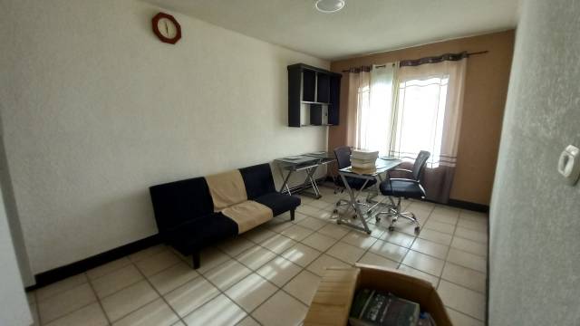 Casa de Esquina en venta en zona 2 San Angel Guatemala - Image 2