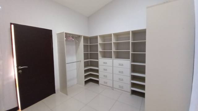 Casa de Esquina en venta en zona 2 San Angel Guatemala - Image 3