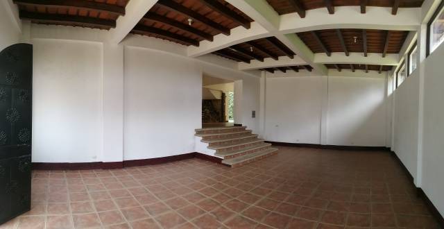 Rento Casa en San Bartolome Milpas Altas - Image 3