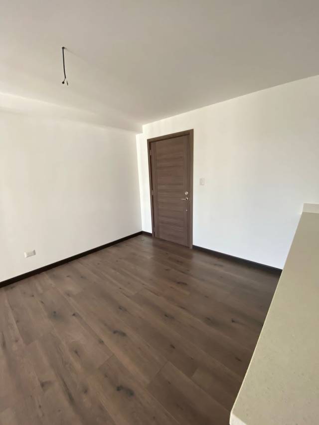 #AquiVivo | (+1) Alquilo / rento Apartamento Di Fiori, Zona 7 - Image 4