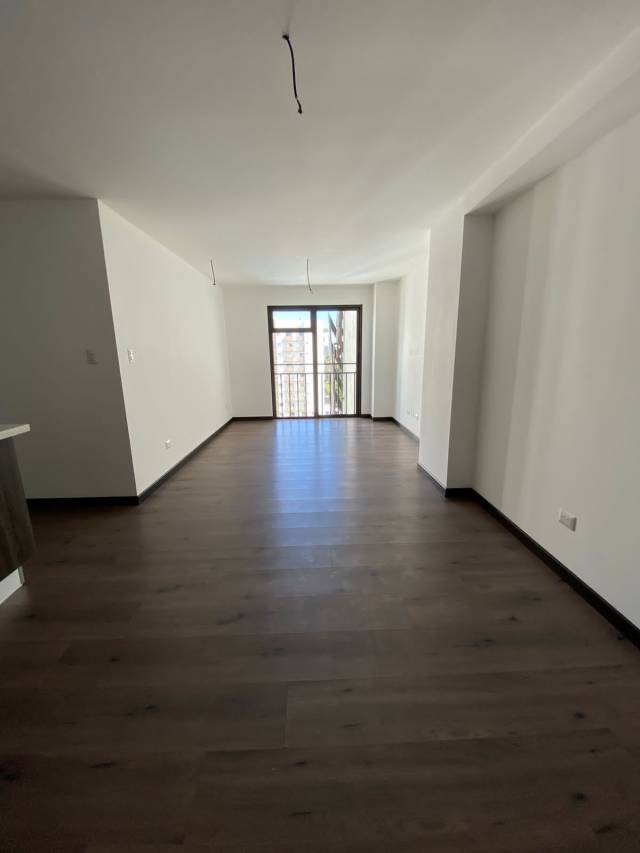 #AquiVivo | (+1) Alquilo / rento Apartamento Di Fiori, Zona 7 - Image 5