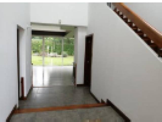 VENTA DE CASA EN EXCLUSIVO CONDOMINIO CARRETERA AL SALVADOR - Image 2