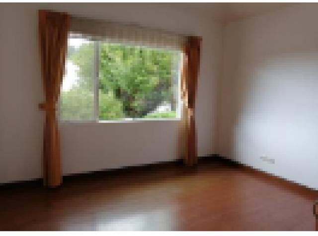 VENTA DE CASA EN EXCLUSIVO CONDOMINIO CARRETERA AL SALVADOR - Image 5