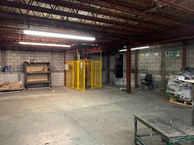 OFIBODEGA EN RENTA A 2 CUADRAS DE CALZADA ROOSEVELT - Image 3