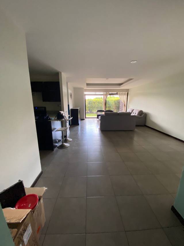 RENTA DE APARTAMENTO EN ZONA 11 LAS CHARCAS - Image 2