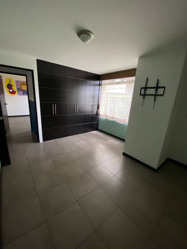 RENTA DE APARTAMENTO EN ZONA 11 LAS CHARCAS - Miniatura 8