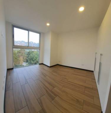 APARTAMENTO EN RENTA ZONA 15 - Image 1