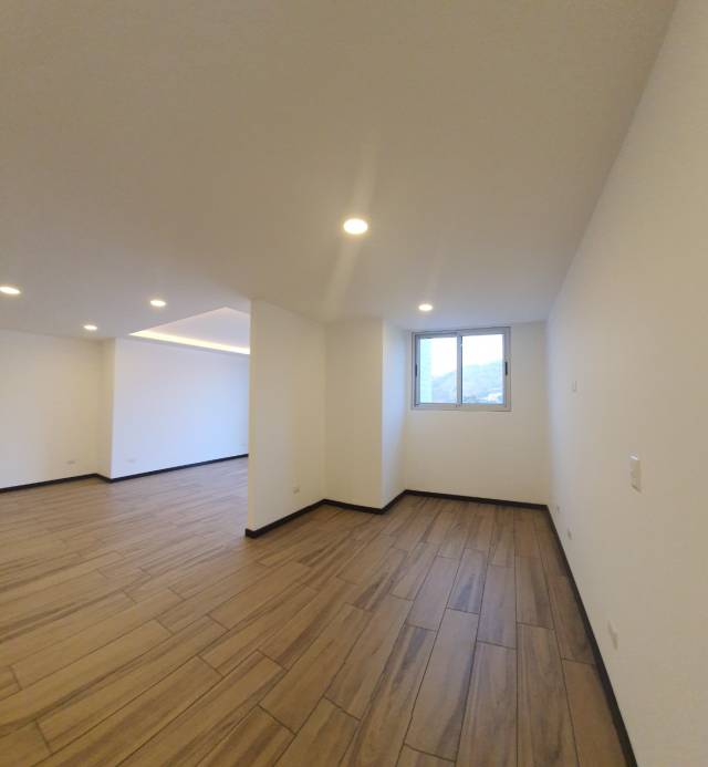 APARTAMENTO EN RENTA ZONA 15 - Image 2
