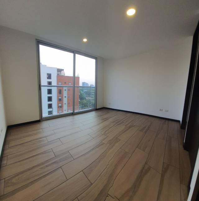 APARTAMENTO EN RENTA ZONA 15 - Image 3