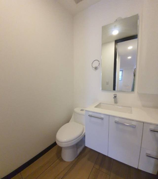 APARTAMENTO EN RENTA ZONA 15 - Image 5