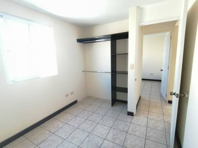 Casa en Venta, Condado Catalina Villa Nueva, Guatemala - Miniatura 6