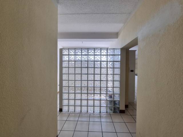 Apartamento en Venta en Zona 2, Ciudad Guatemala - Image 2